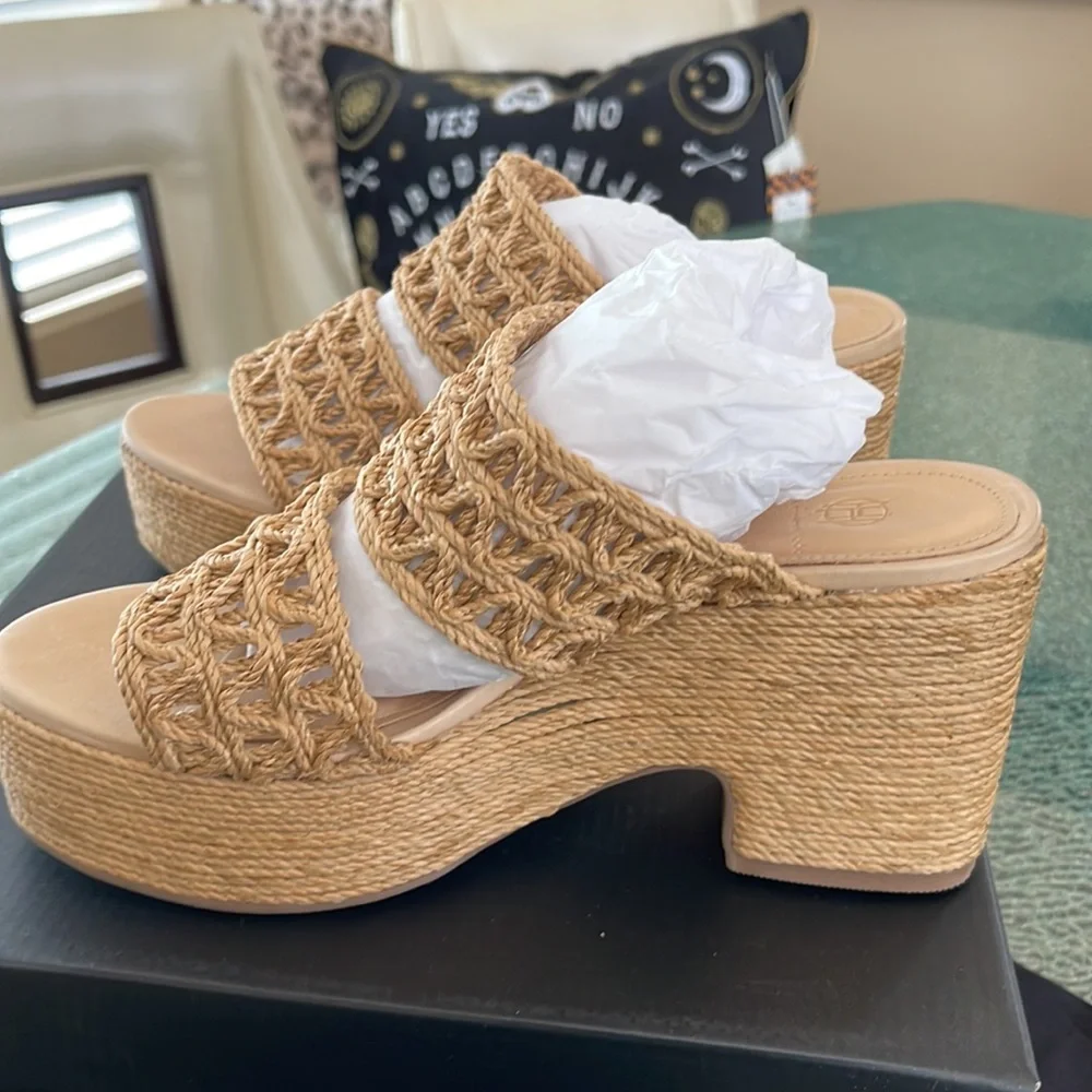House of Harlow 1960 x REVOLVE Birdie Heel in Natural NWT - Picture 7 of 9